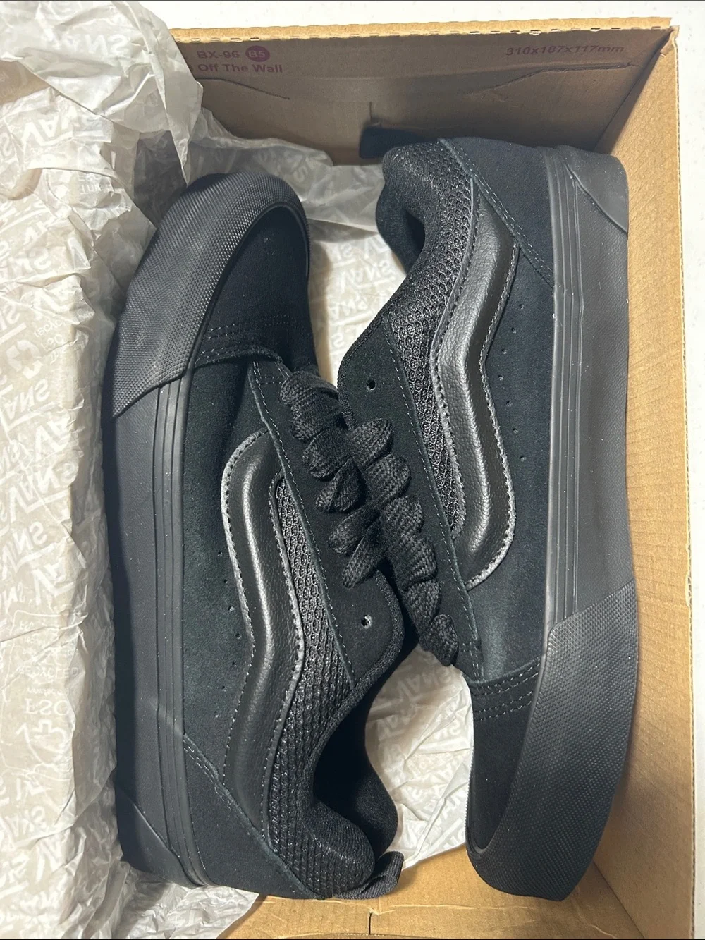 Vans Men's Black Low-Top Lace-Up Sneakers Knol Skool